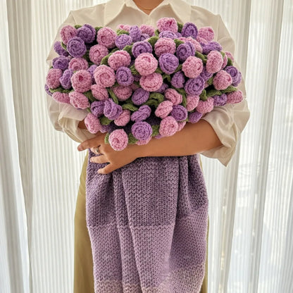 Gradient Rose Bouquet Blanket